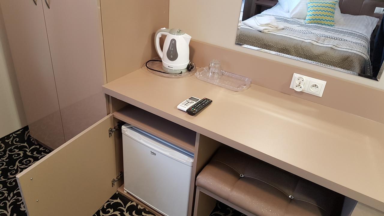 Hotel Gutland Wysokie Mazowieckie Экстерьер фото
