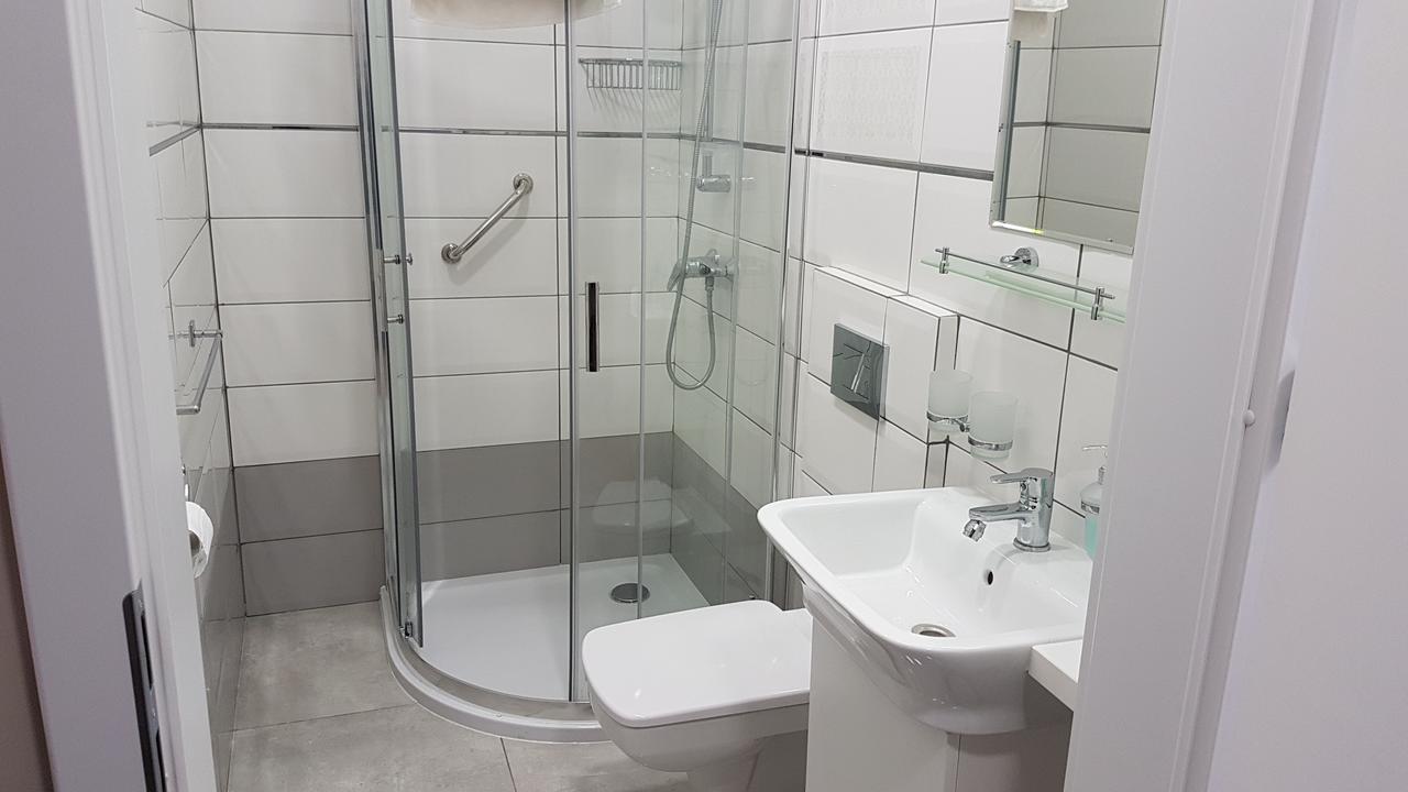 Hotel Gutland Wysokie Mazowieckie Экстерьер фото