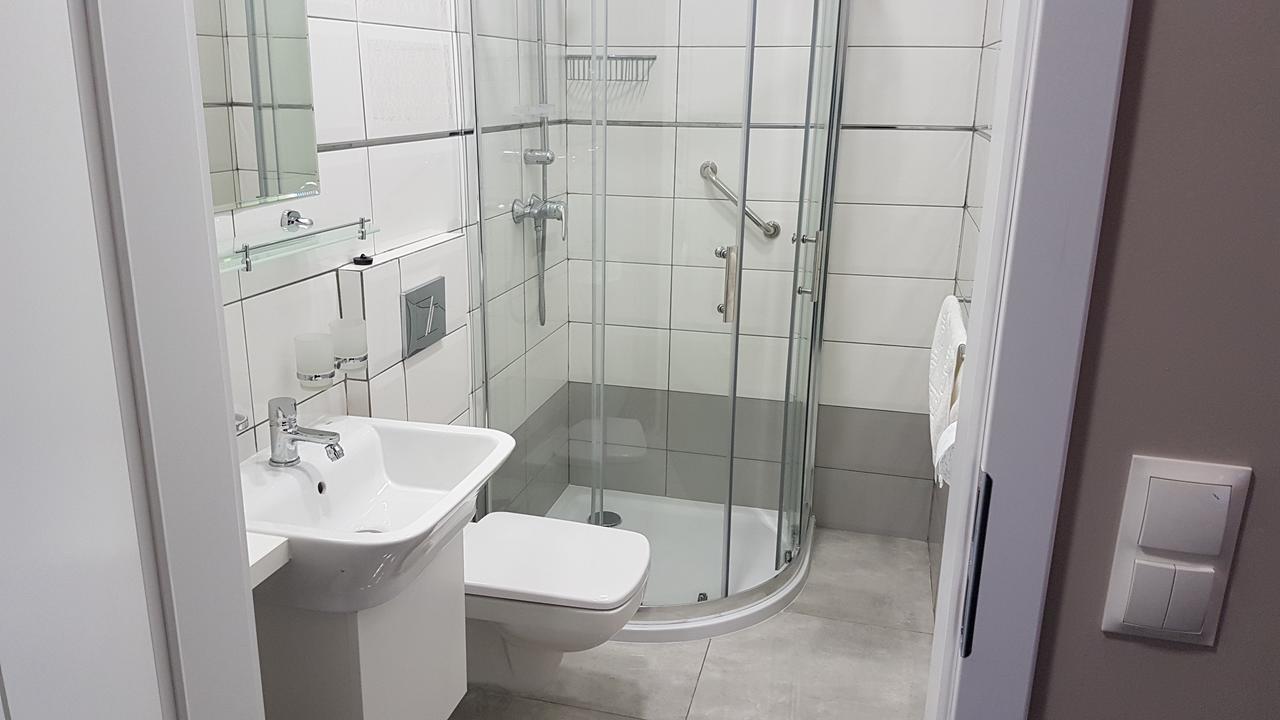 Hotel Gutland Wysokie Mazowieckie Экстерьер фото
